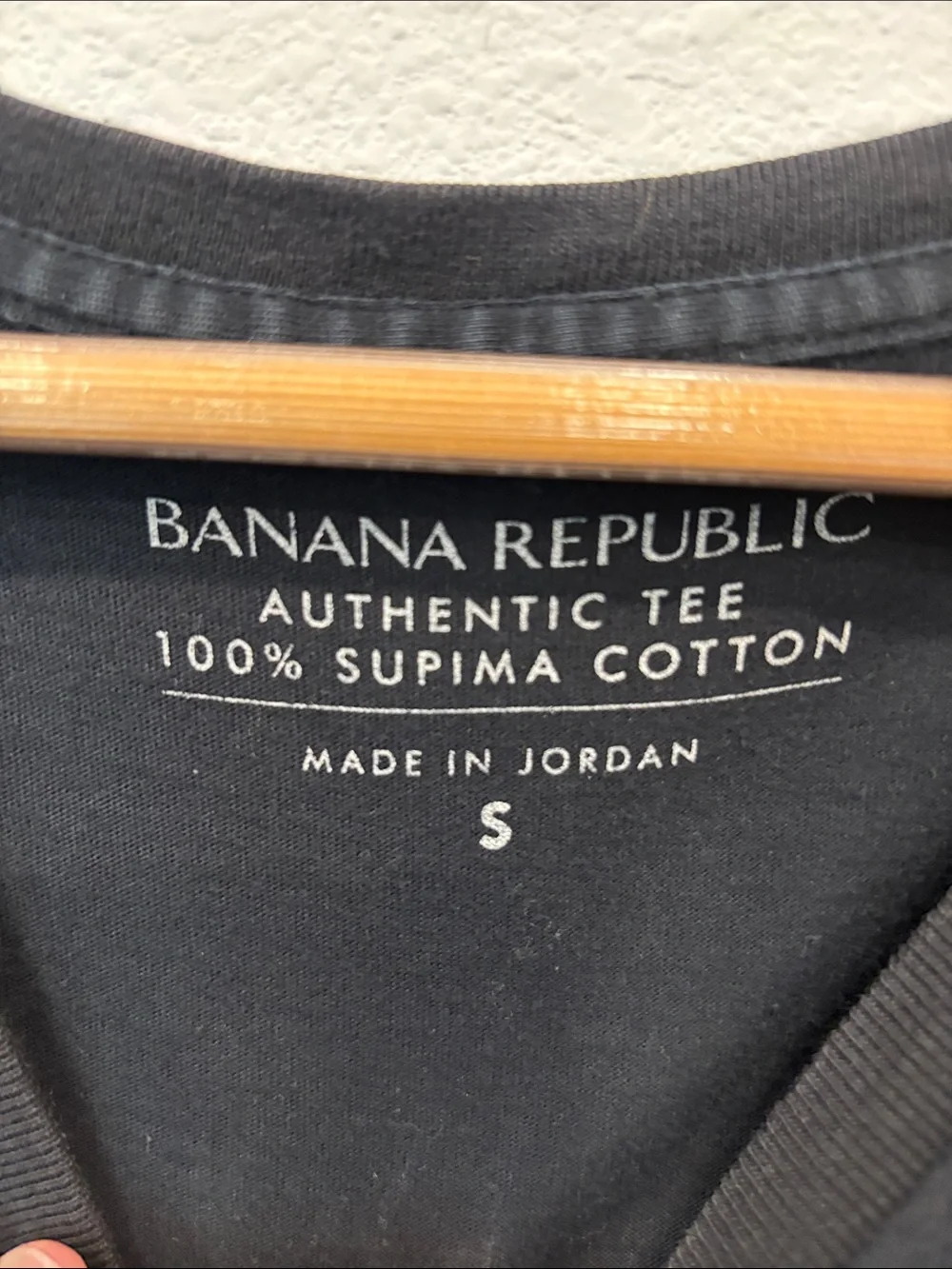 Banana Republic Classic Men’s Supima Cotton Black V-Neck Tee Size S
